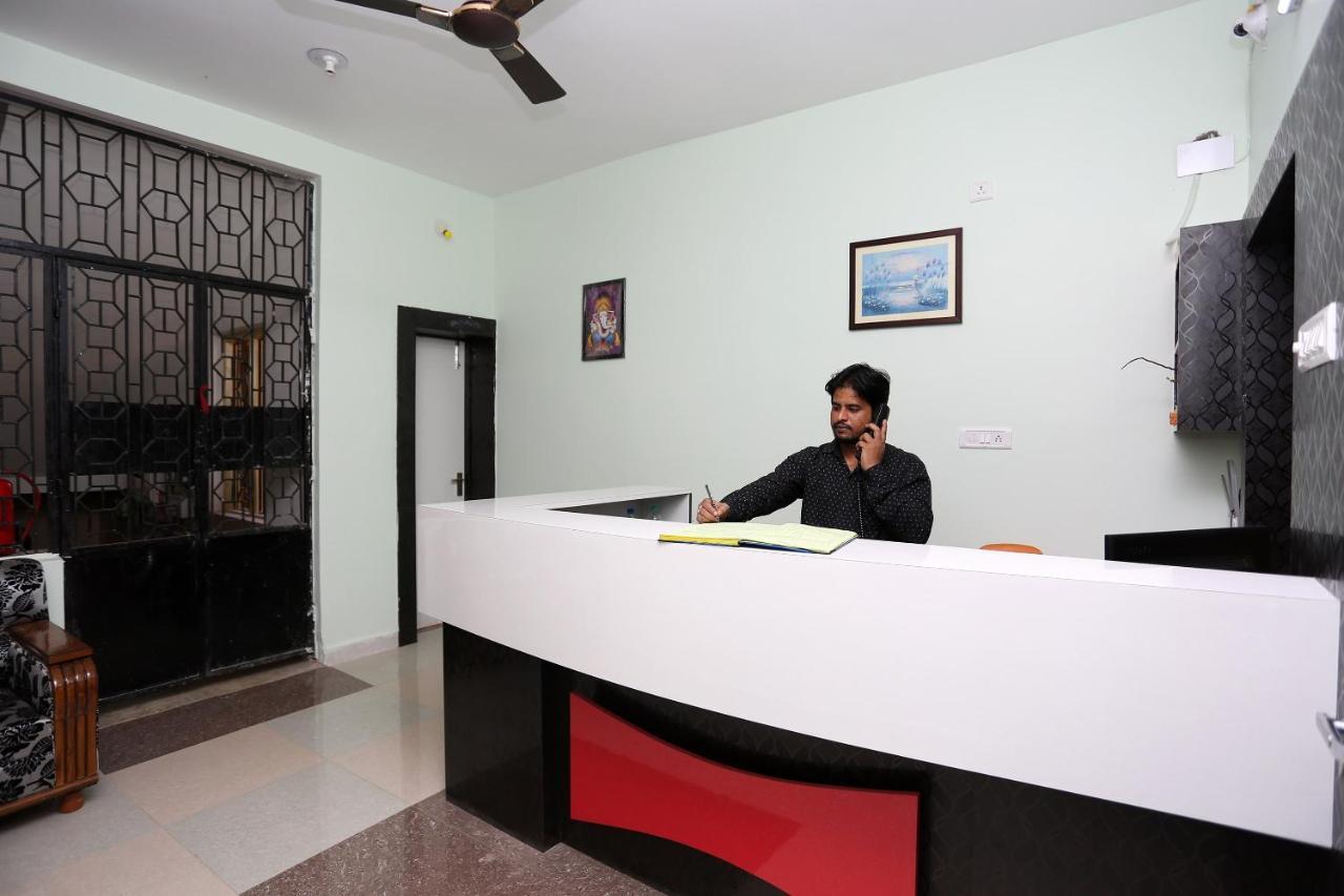 Oyo 24317 Aditya Guest House 3 Bhubaneswar Luaran gambar